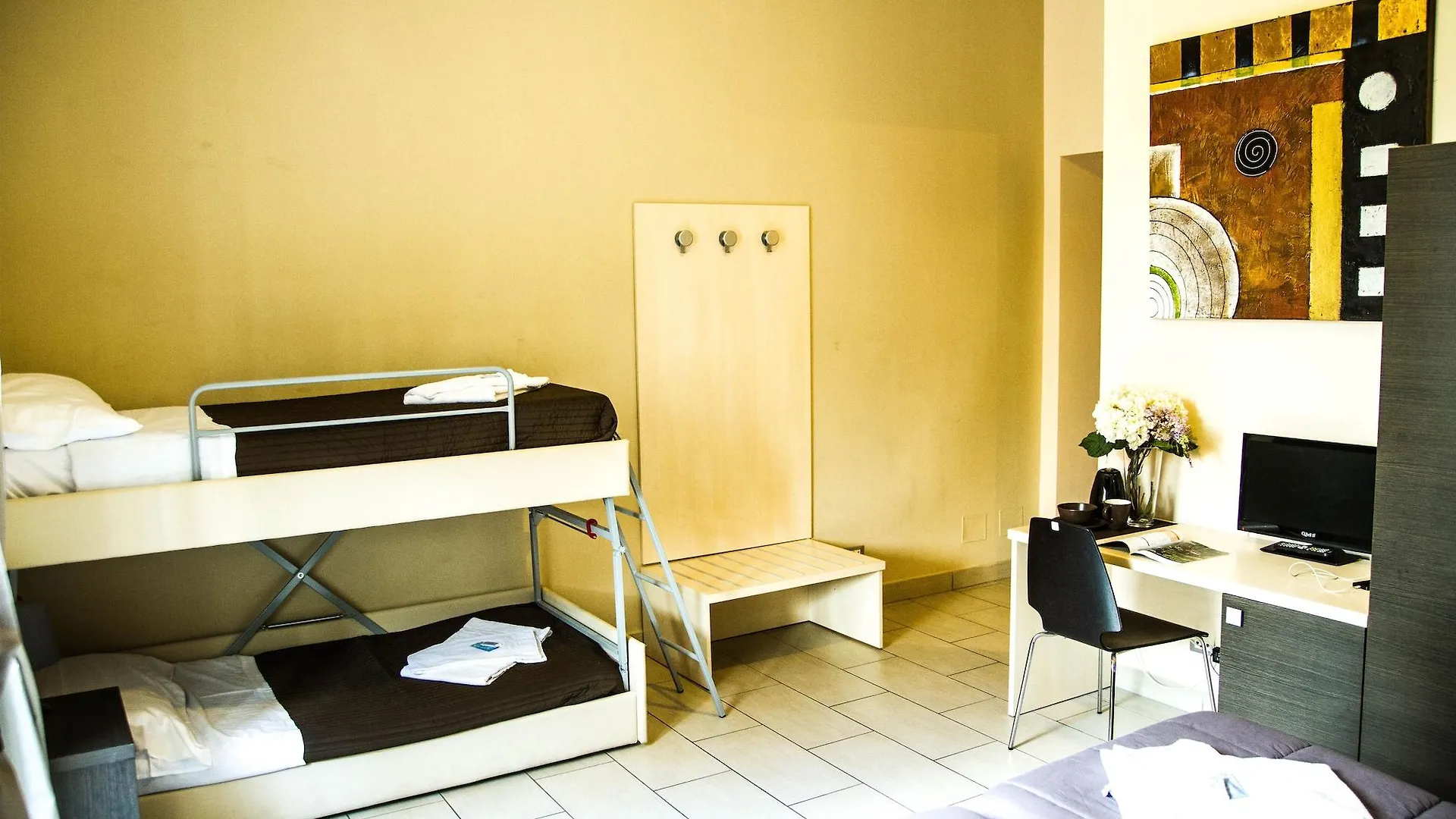 Mosaic Central Guest House 3*, Rome Italy
